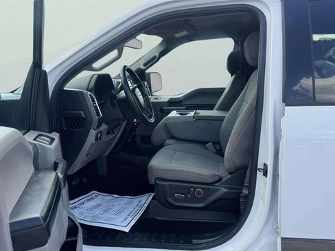Used 2017 Ford F150 XLT w/ Equipment Group 302A Luxury RWD image 16