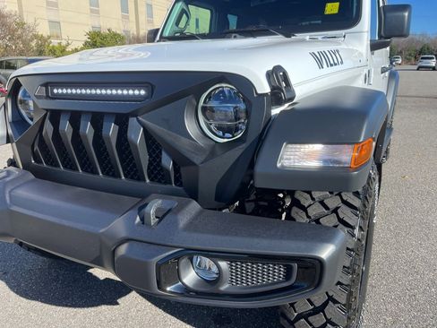 Used 2021 Jeep Wrangler Unlimited Sport image 27
