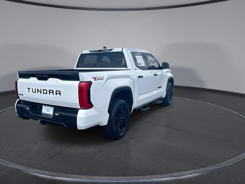 Used 2023 Toyota Tundra SR5 w/ SR5 Convenience Package AWD/4WD image 11