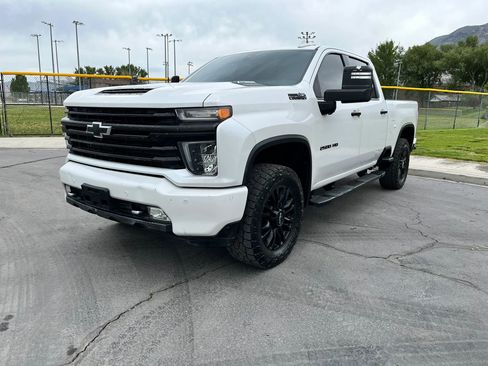 Used 2023 Chevrolet Silverado 2500 High Country w/ Z71 Off-Road Package AWD/4WD image 2