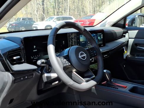 New 2026 Nissan Kicks SR w/ SR Premium Package AWD/4WD image 8