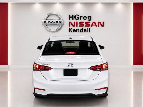 Used 2022 Hyundai Accent SE FWD image 6