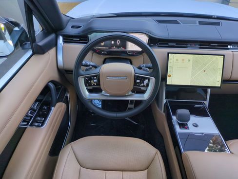 New 2026 Land Rover Range Rover SE image 27