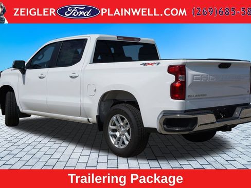 Used 2024 Chevrolet Silverado 1500 LT AWD/4WD image 3