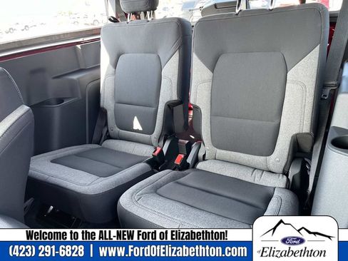 New 2025 Ford Bronco Base image 16