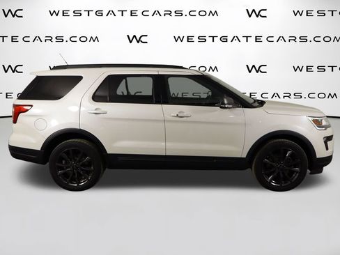 Used 2018 Ford Explorer XLT w/ Equipment Group 202A image 52