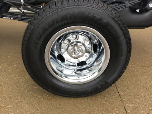 New 2026 RAM 3500 Tradesman AWD/4WD image 5