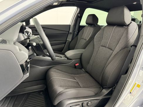 Certified 2025 Honda Accord Sport image 4
