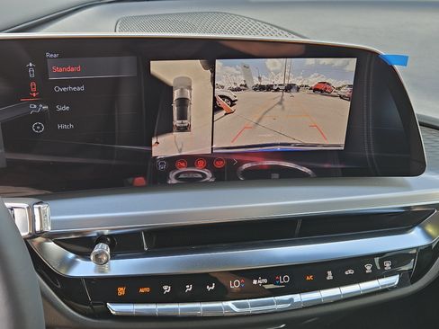 New 2026 Cadillac Lyriq V image 27