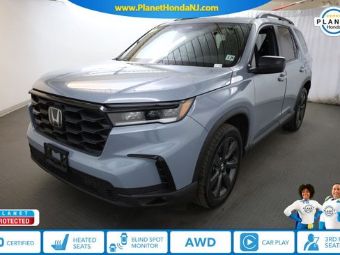Certified 2024 Honda Pilot Sport image 1