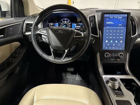 Used 2022 Ford Edge SEL w/ Convenience Package AWD/4WD image 11