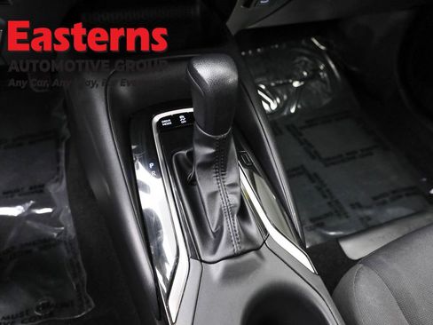 Used 2023 Toyota Corolla LE w/ Carpet Mat Package (TMS) FWD image 13