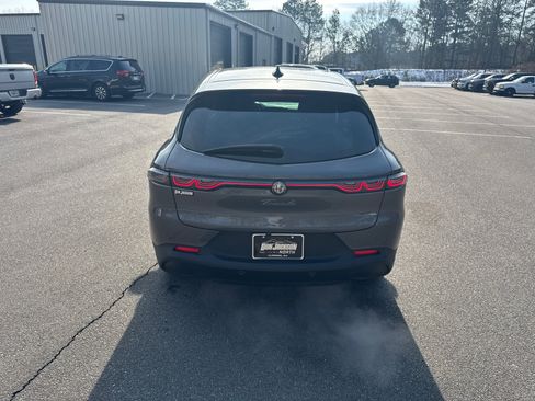 Used 2024 Alfa Romeo Tonale Sprint image 6