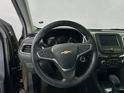 Used 2023 Chevrolet Equinox LT FWD image 11