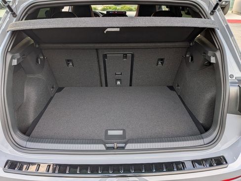 Used 2025 Volkswagen GTI SE image 22