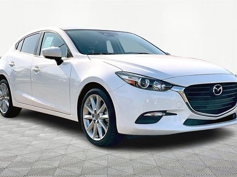 Used 2017 MAZDA MAZDA3 Touring image 5