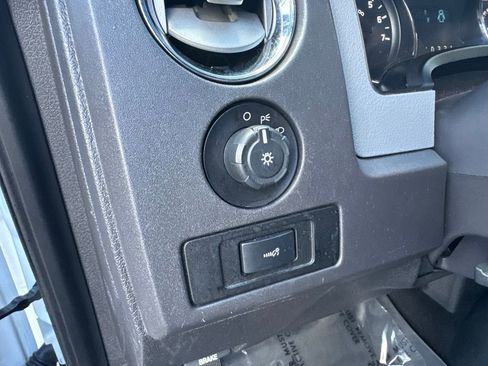 Used 2011 Ford F150 XLT AWD/4WD image 26