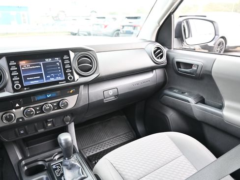 Used 2023 Toyota Tacoma SR image 31