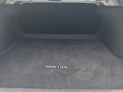 Used 2024 Nissan Sentra SV FWD image 4