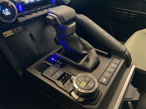 New 2026 Toyota 4Runner Trailhunter image 25