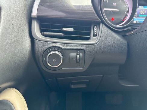 Used 2019 Buick Envision Preferred FWD image 18