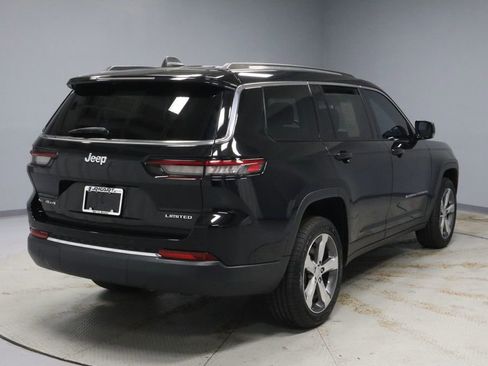 Used 2022 Jeep Grand Cherokee L Limited image 10