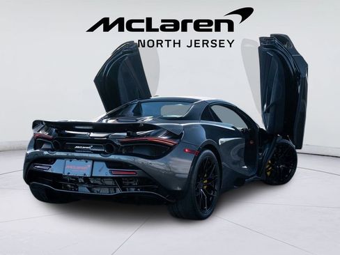 Used 2020 McLaren 720S Spider RWD image 12