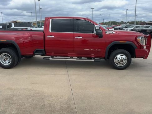 Used 2023 GMC Sierra 3500 Denali image 9