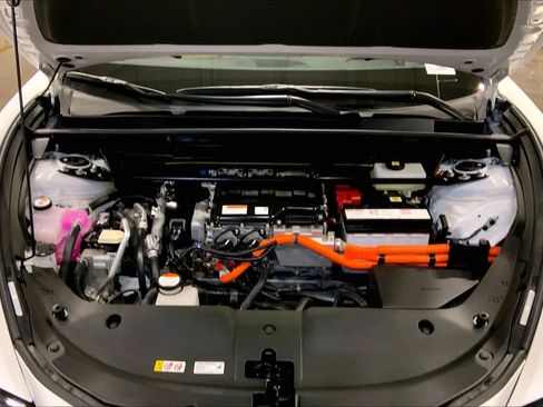 Certified 2023 Lexus RZ 450e Premium w/ Technology Package image 31