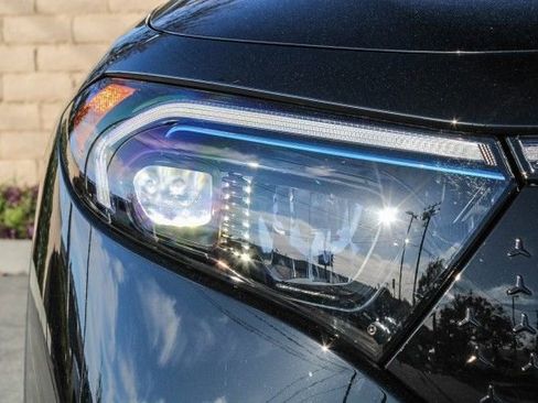 New 2025 Mercedes-Benz EQB 300 4MATIC image 4