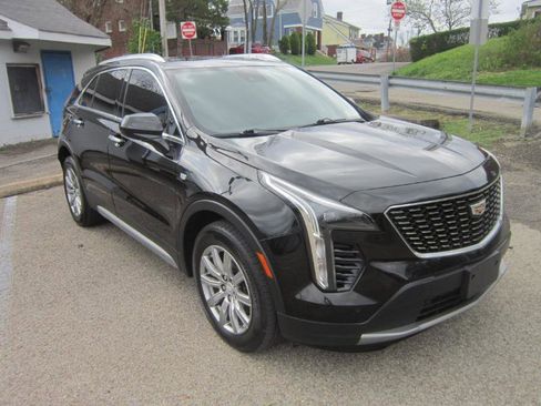 Used 2020 Cadillac XT4 Premium Luxury image 4