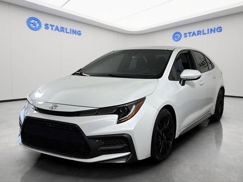 Used 2022 Toyota Corolla SE FWD image 16