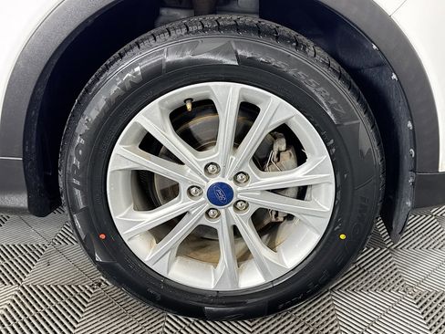 Used 2019 Ford Escape SE FWD image 27