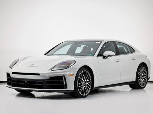 New 2026 Porsche Panamera 4 image 1