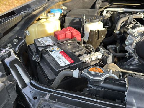 Used 2022 Nissan Frontier SV image 31