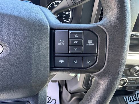 Used 2023 Ford F250 XLT w/ F-250 >10K GVWR Package image 23
