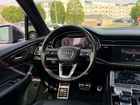 Used 2020 Audi Q7 3.0T Premium Plus AWD/4WD image 28