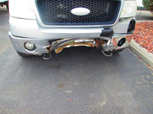 Used 2006 Ford F150 Lariat AWD/4WD image 11