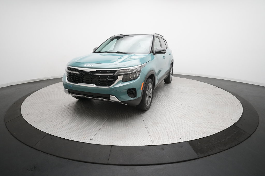 Used 2024 Kia Seltos S AWD/4WD image 12