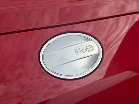 Used 2018 Audi R8 V10 AWD/4WD image 17