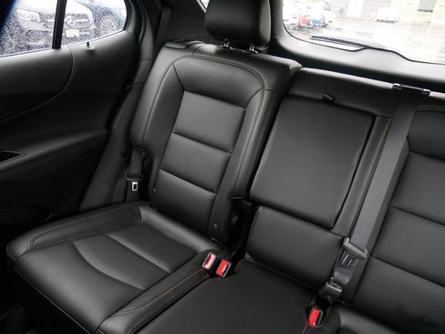 Used 2021 Chevrolet Equinox Premier image 12