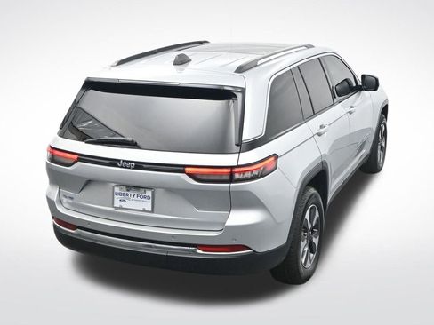 Used 2023 Jeep Grand Cherokee 4WD 4xe image 29