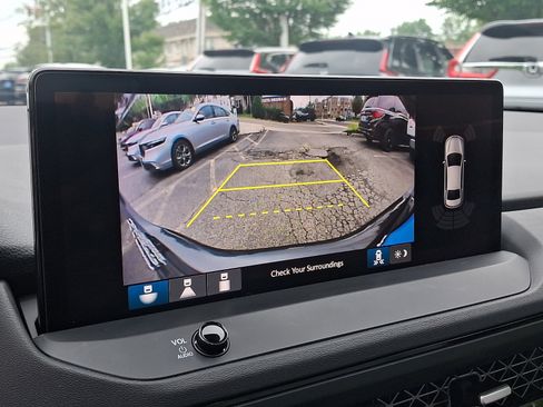 Used 2023 Honda Accord Touring image 18