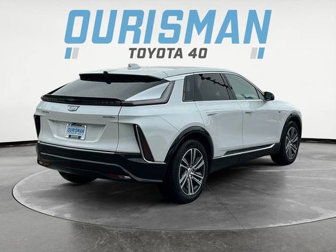 Used 2024 Cadillac Lyriq Luxury image 7