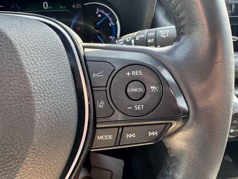 Used 2021 Toyota RAV4 XSE w/ XSE Grade Weather Package AWD/4WD image 12