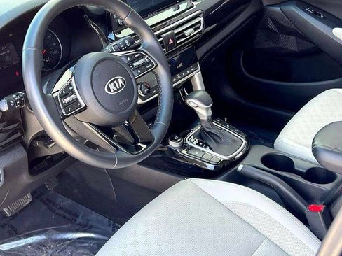 Used 2021 Kia Seltos EX AWD/4WD image 8