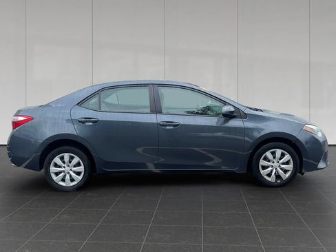 Used 2016 Toyota Corolla LE FWD image 6