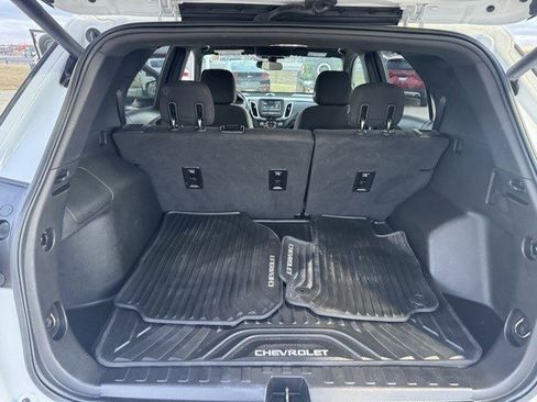 Used 2018 Chevrolet Equinox LT image 28