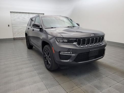 Used 2022 Jeep Grand Cherokee Limited AWD/4WD image 13