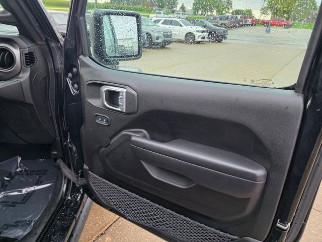 Used 2023 Jeep Wrangler Unlimited w/ Sun & Screen Package AWD/4WD image 20